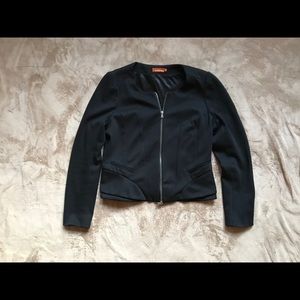 Zippered black blazer